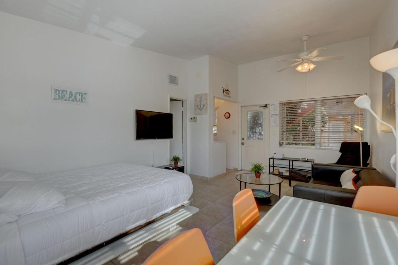Aloha Escape Pompano Beach Lägenhet Exteriör bild